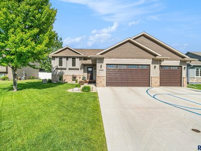 2400 N Devon Ave, Tea, SD, 57064