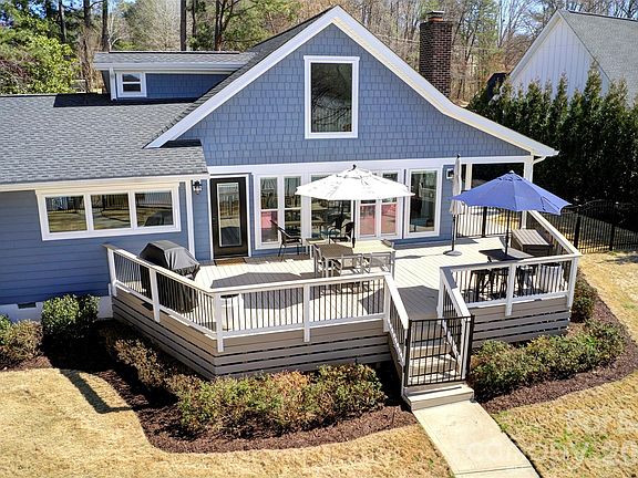 4th image of 6852 Locke Dr