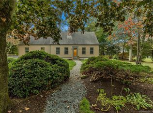 7 Holly St, Pawcatuck, CT 06379