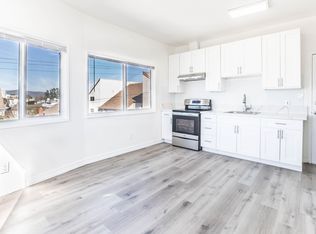 39 Sunset Ave., Venice, CA 90291