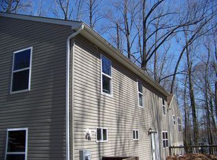 9091 Mary Ann Dr, Owings, MD 20736