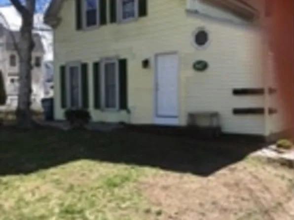 847 Washington St APT 2, Canton, MA 02021