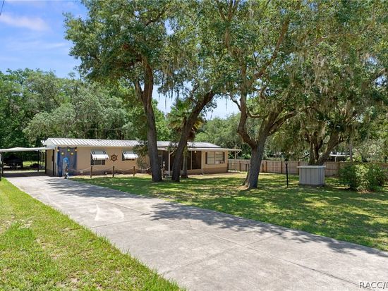 8343 S Cove Point, Floral City, FL 34436