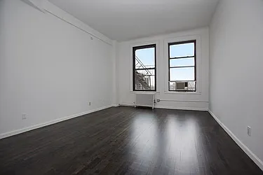 Rented by Platinum Properties