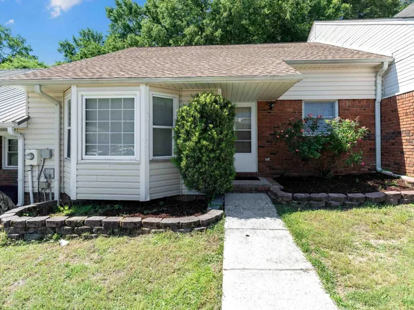 1129 King Arthur Ct, Alabaster, AL 35007