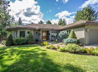 19494 SW Sunshine Way, Bend, OR 97702