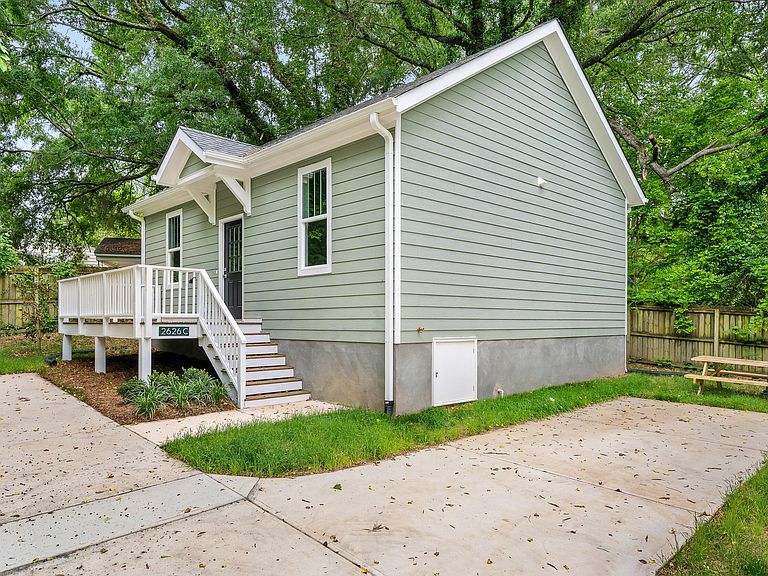 Listing photo 4