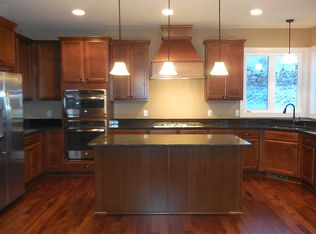 15380 Eagle Creek Way, Apple Valley, MN 55124