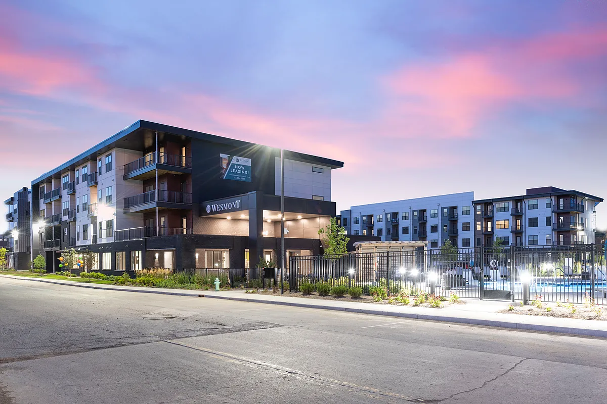 Building Photo - Wesmont