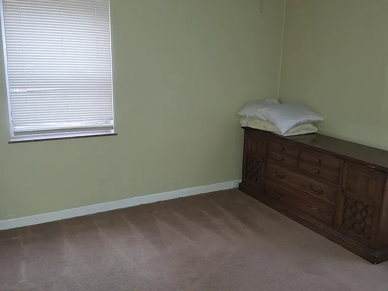 2351 Vera Ave — Photo 7