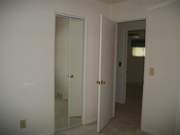 2nd image of 7835 E De Ave