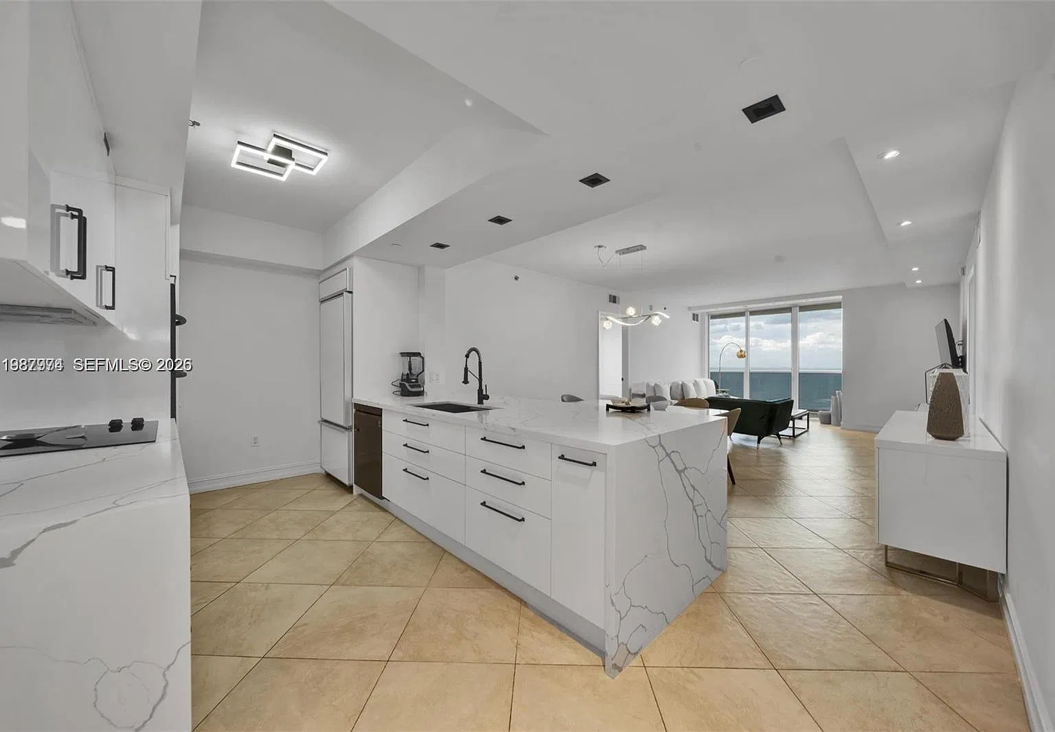 Beach Club Two Condo — Photo 4