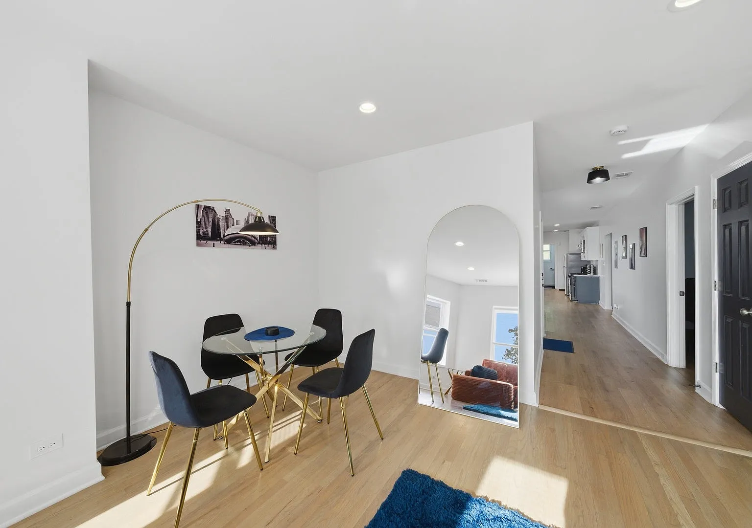 3 bed, 1.5 bath, 1500 sqft, $2,250 — Photo 3