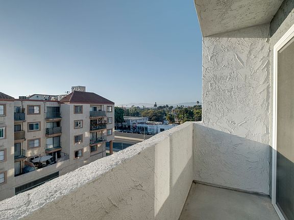 5th image of 1400 Venice Blvd APT 407
