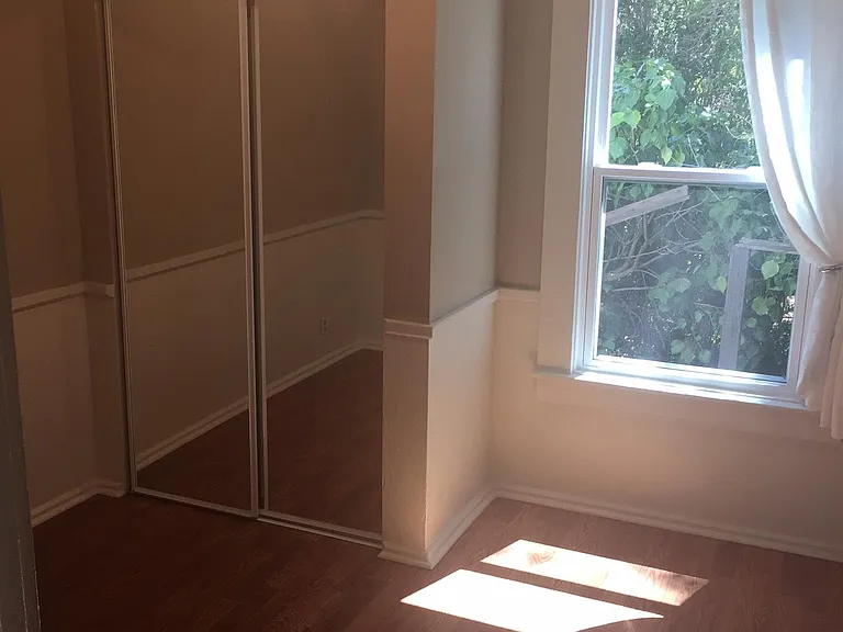 4834 Harrison St — Photo 12