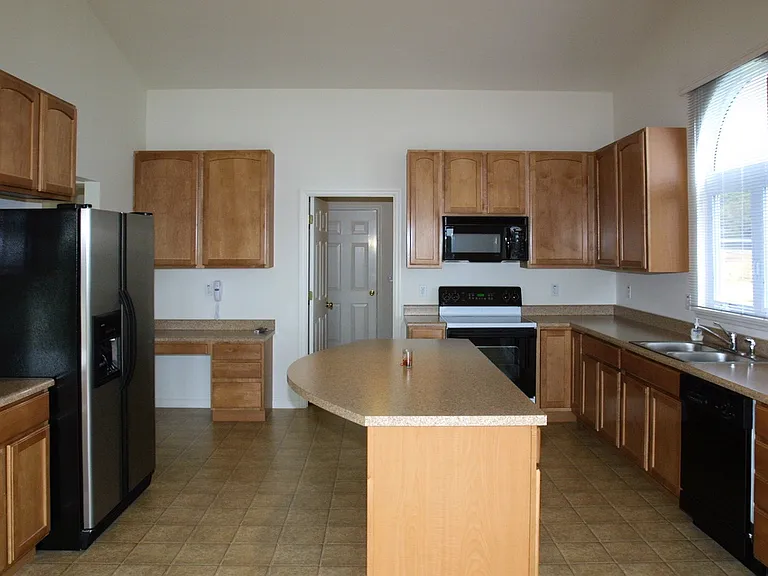 78 Aspen Ridge Ct — Photo 5