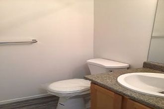 4th image of 809 Desert Oak Ct #X