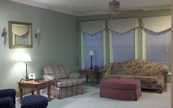 3rd image of 163 Harbor Pointe Dr