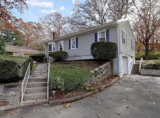 10 Barberry Hill Rd, Cumberland, RI 02864