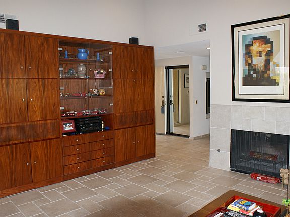 3rd image of 1436 Tiffany Cir N