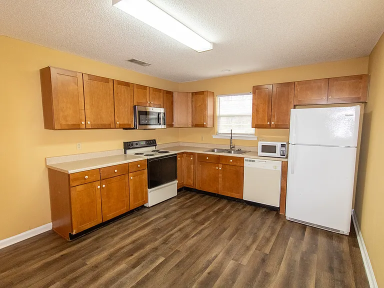 1618 Drayton Ln #B — Photo 6
