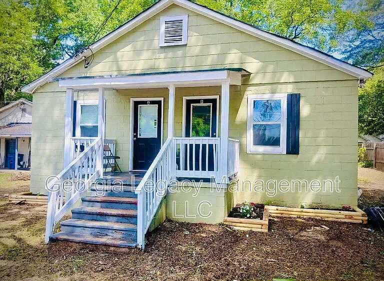 90A Martin Luther King Jr Dr — Photo 1