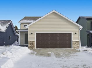 3718 27th St S, Moorhead, MN 56560