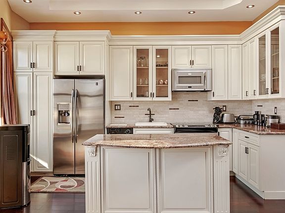 3rd image of 82 Church Ave #3