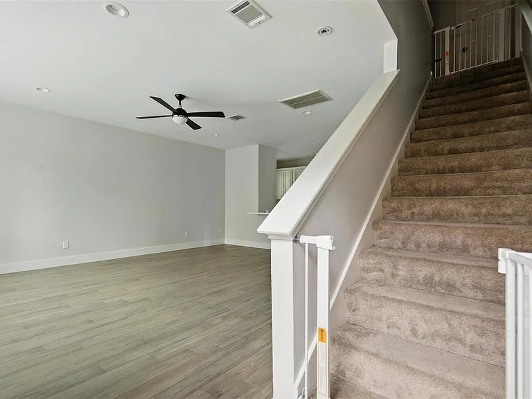 2020 Bailey St — Photo 11