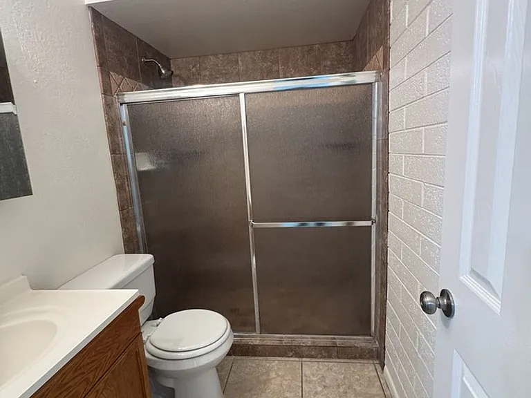 801 Norman Ave — Photo 10