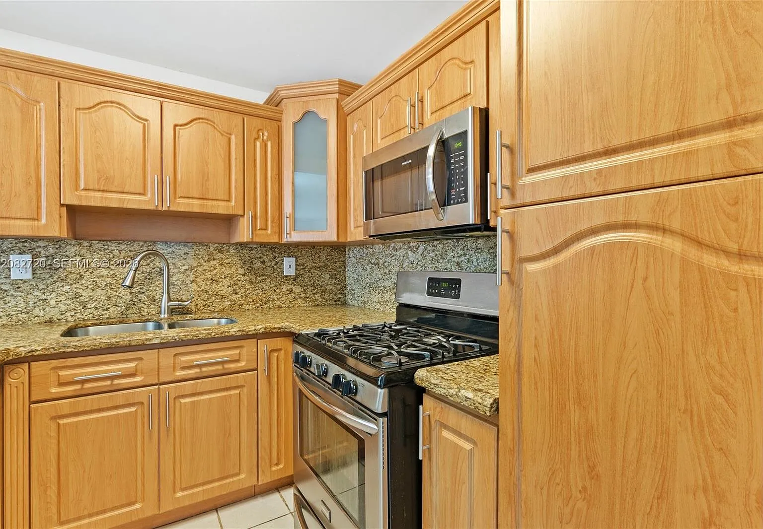 Bella Villas Condo — Photo 1