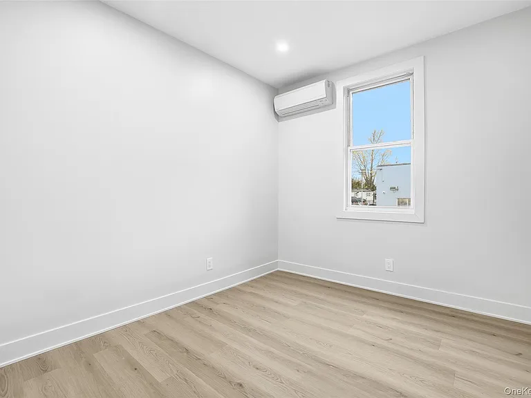 36 Dunwoodie St #1 — Photo 7