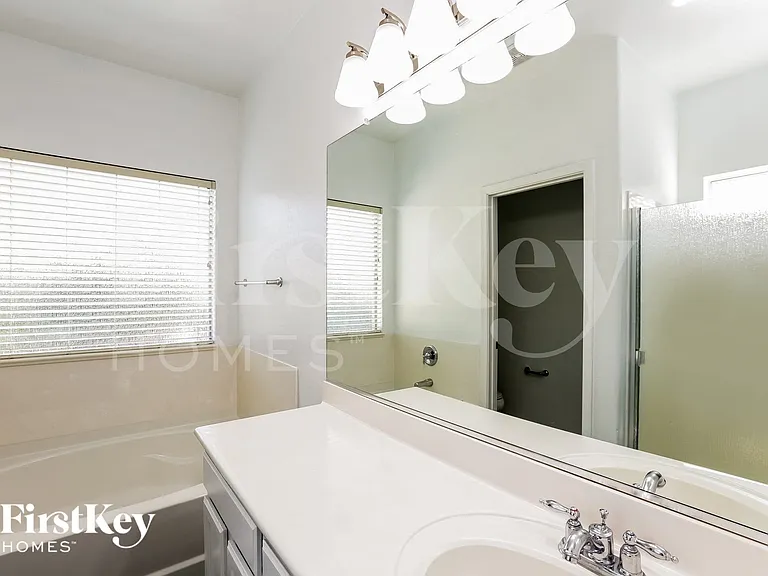 14251 W Crocus Dr — Photo 9