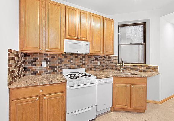 2nd image of 413 E 90th St #3T