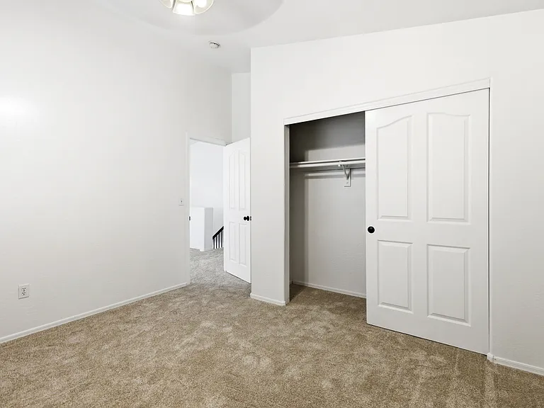 1492 N Saddle St — Photo 23