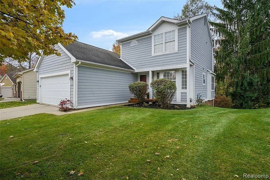 3 bed, 1260 sqft, $2,500 — Photo 2