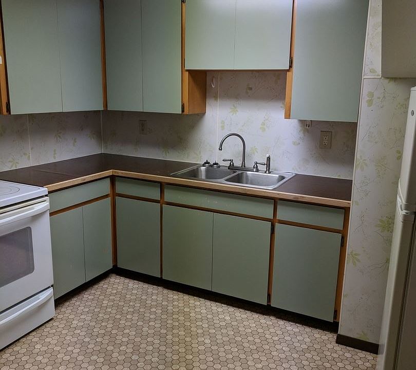 2nd image of 206 Earle Ave #106
