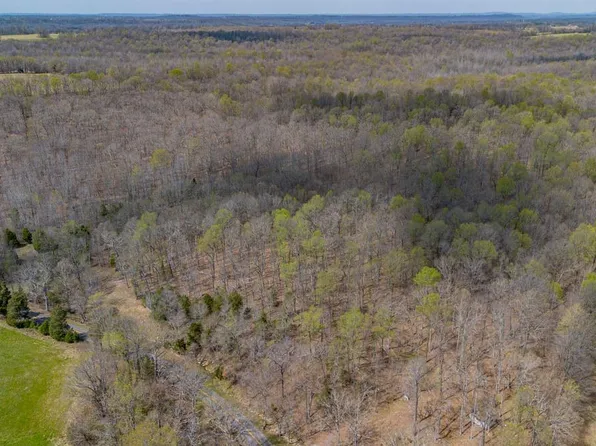 998 Hampton Rd, Salem, KY 42078