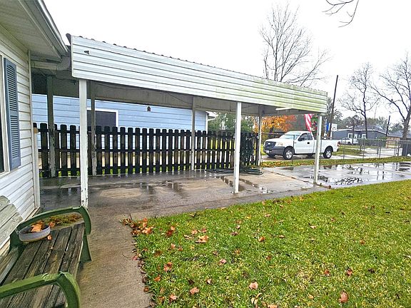 3rd image of 1315 E Main St