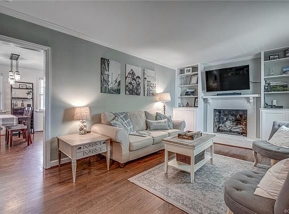 3rd image of 4814 Park Ave