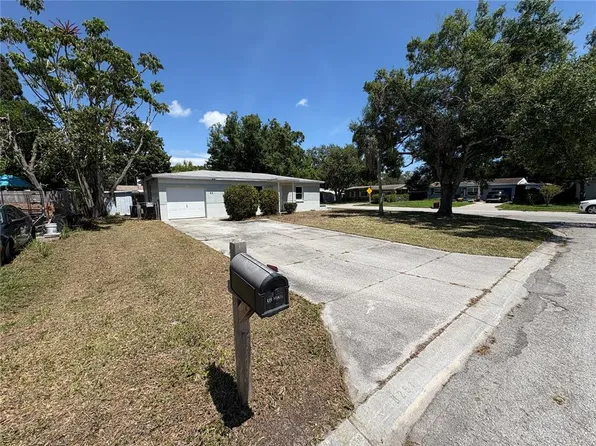 8291 57th St N, Pinellas Park, FL 33781