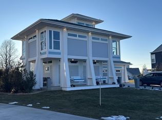 787 Wright Ct, Hartford, WI 53027