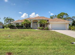 120 Tournament Rd, Rotonda West, FL 33947