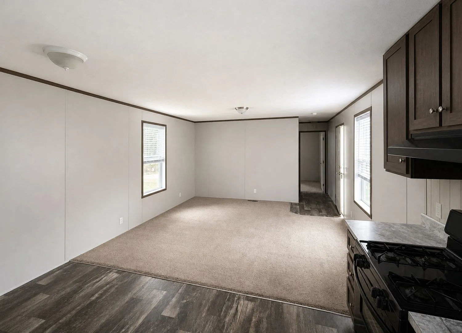 2 bed, 672 sqft, $1,200 — Photo 4