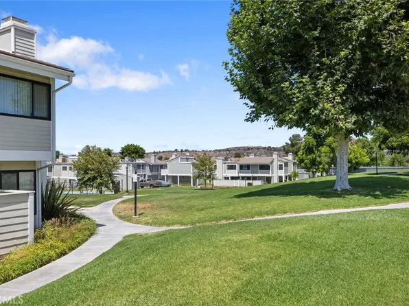 27070 Hidaway Ave Unit 5, Santa Clarita, CA 91351