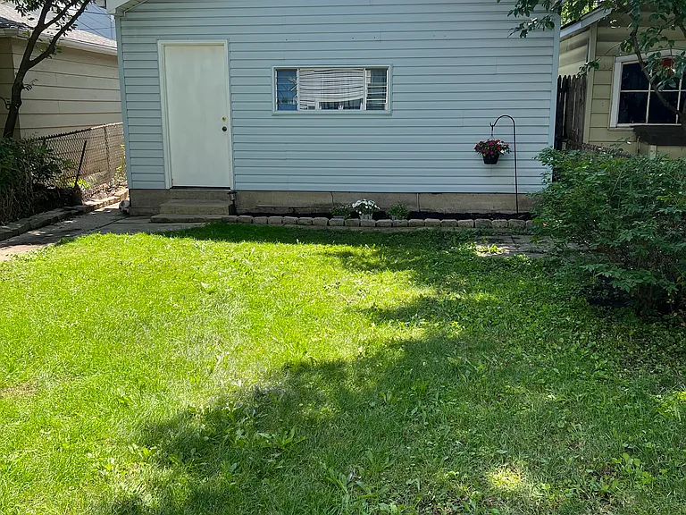 3339 W Berteau Ave #2 — Photo 2