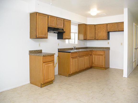 3rd image of 59 N Pueblo Dr