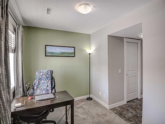 3rd image of 170 S Skyview Ranch Rd NE