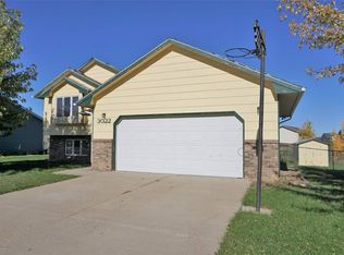 3022 Gypsey St, Rapid City, SD 57703