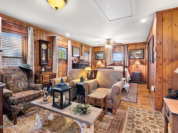 14th image of this home